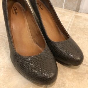 Clarks faux snake skin wedges